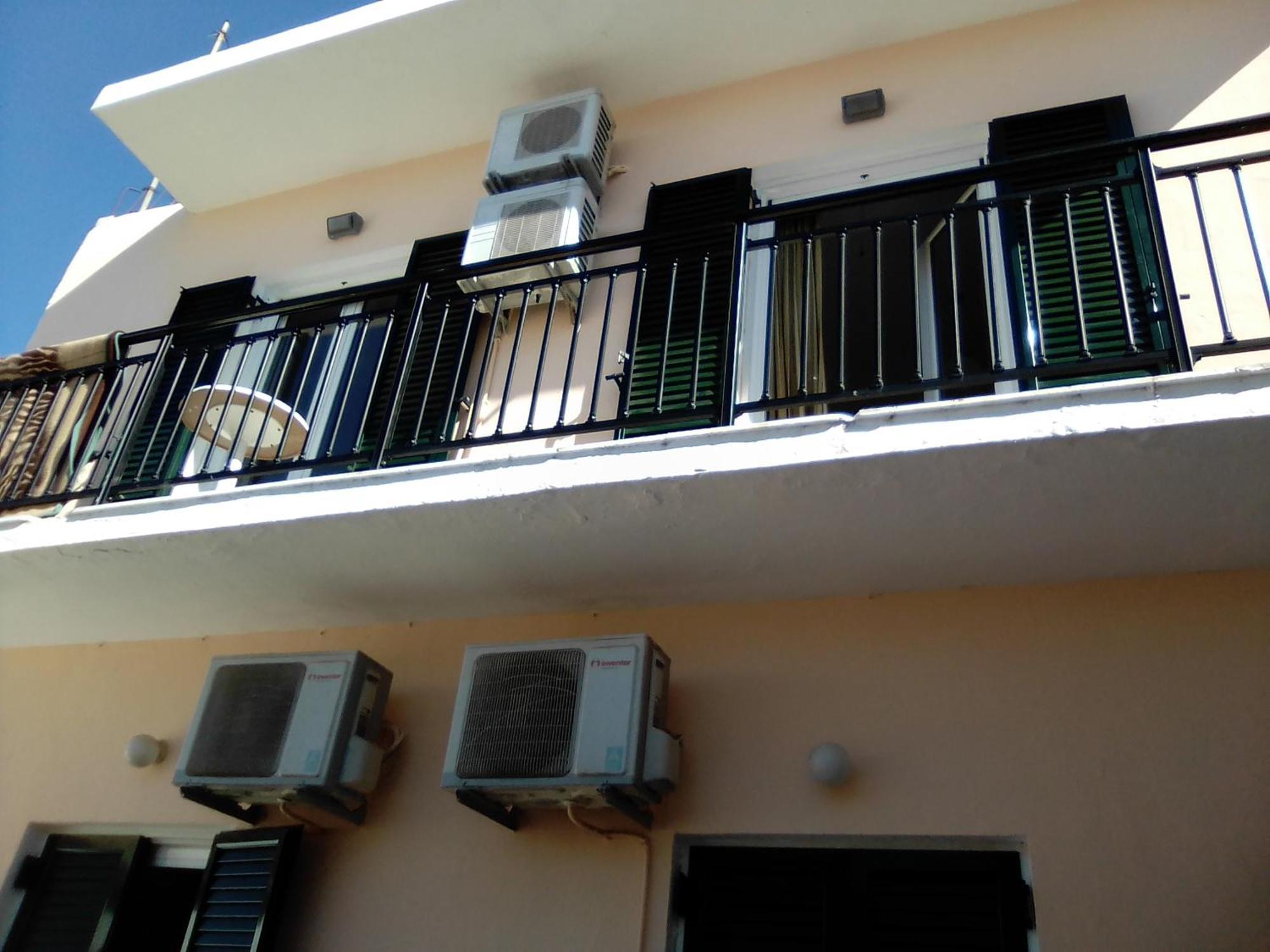 Georgia Beach Apartments Mesongi Exterior photo